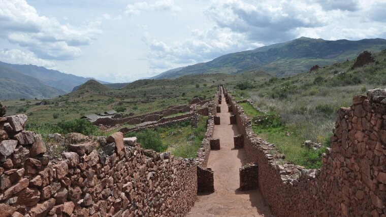 der archäologische Park Pikillaqta in Peru