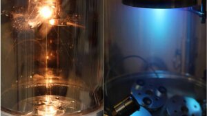 Coating for electron microscopy