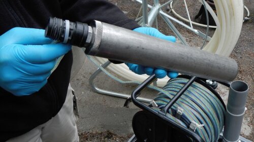 Grundwasserprobenahmepumpe mit Kühlmantel