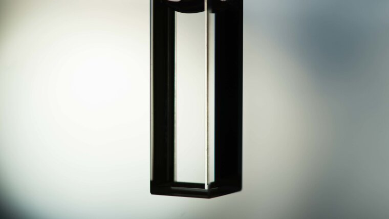 Küvette im Gegenlicht