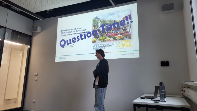 Tom Kremer during his Master's thesis defence.