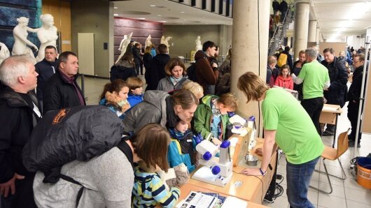 Am Stand der Geowissenschaften zur Langen Nacht der Wissenschaften war viel Andrang.