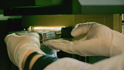 Operating the laser ablation