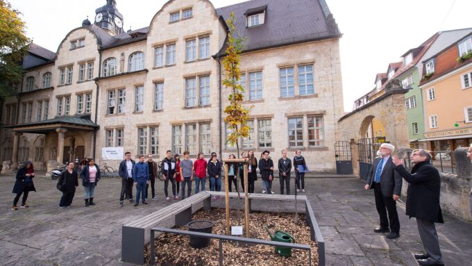 Traditionelle Baumpflanzung anlässlich der feierlichen Immatrikulation am 22.10.2020
